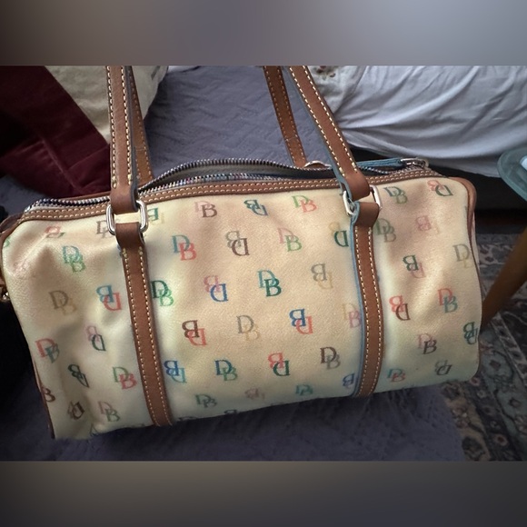 Dooney and Bourke vintage barrel Bag Multicolored - Picture 3 of 16